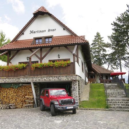 Penzion Martinov Dvor Zilina Exterior photo